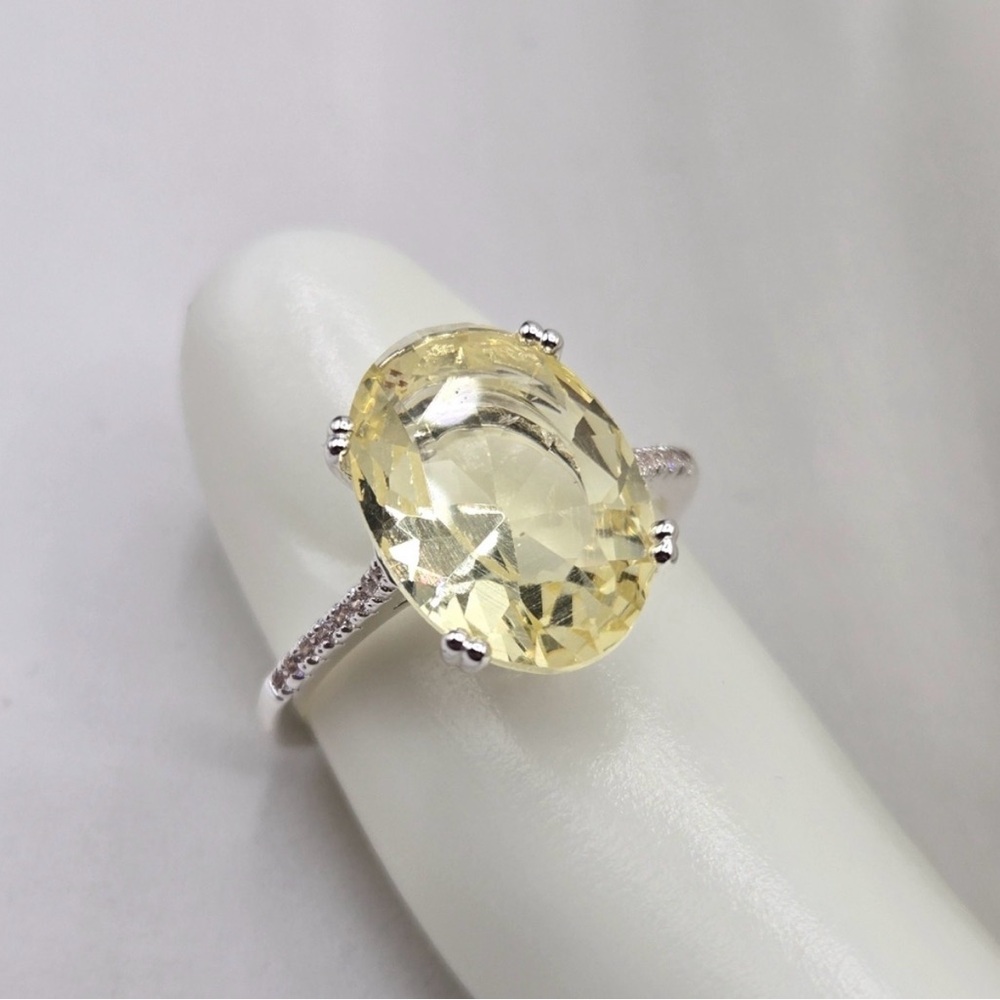 Swarovski Crystal Elements Silver Statement Ring Light Yellow Citrine Size 7 - Picture 2 of 9